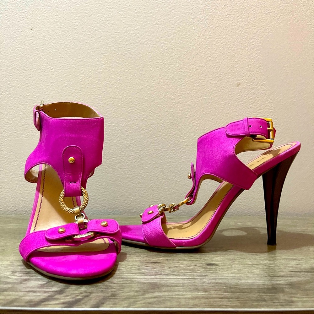 Nine West Bezel Heeled Sandals | Nubuck Leather Size 8M Fuchsia and Gold